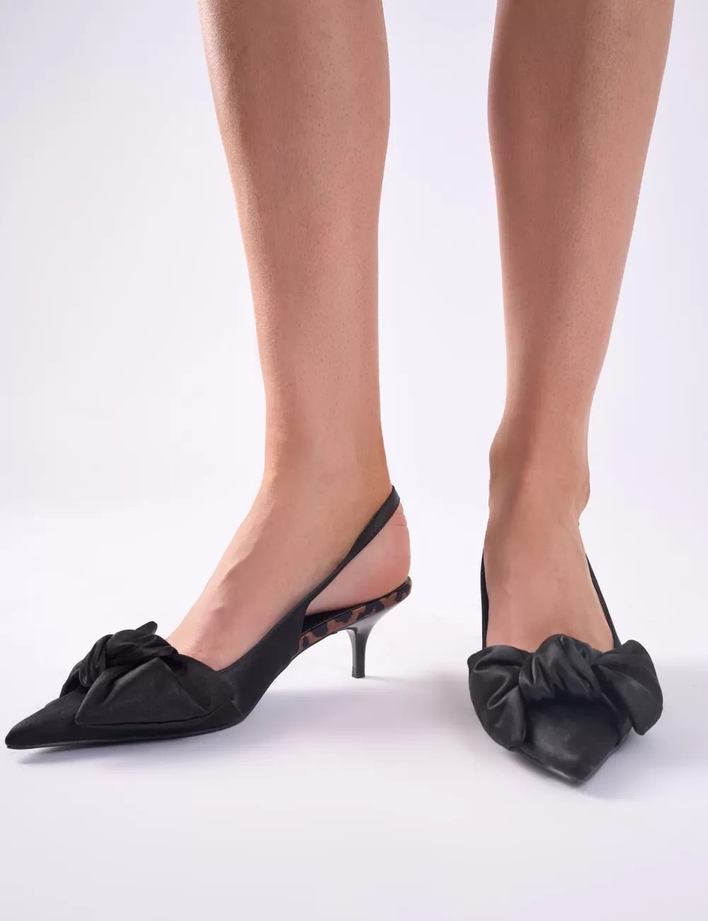 Best Public Desire Iris Bow Detail Satin Sling Back Kitten Heel Court Shoes Black