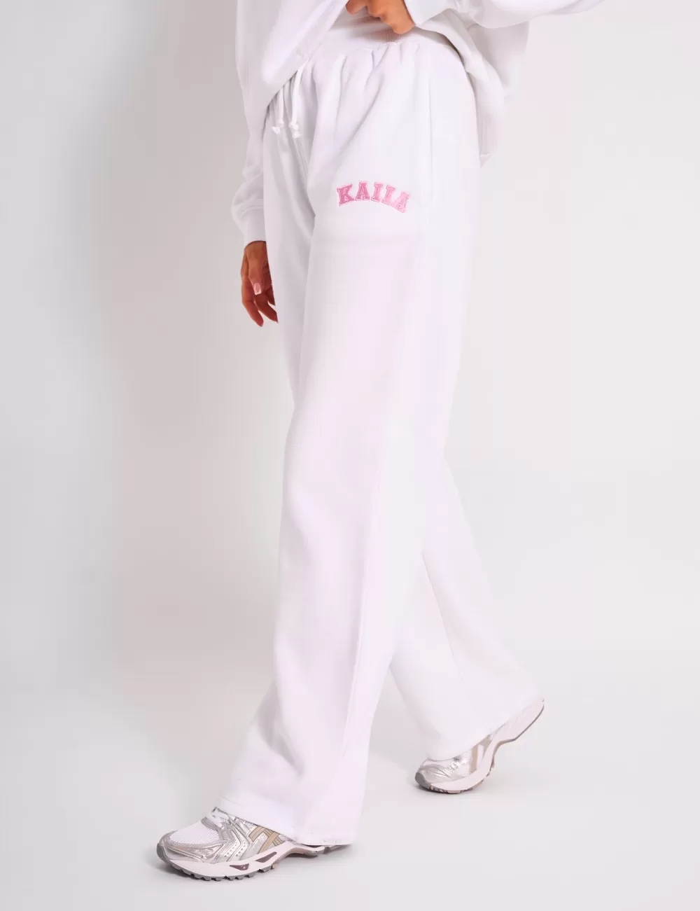 Clearance Public Desire Kaiia Bow Embroidered Ribbed Waistband Wide Leg Joggers White & Pink White_pink
