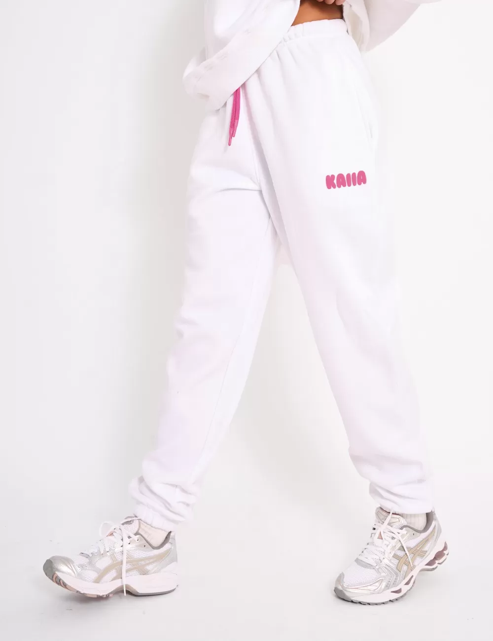 New Public Desire Kaiia Bubble Logo Cuffed Joggers White & Hot Pink White_hot_pink