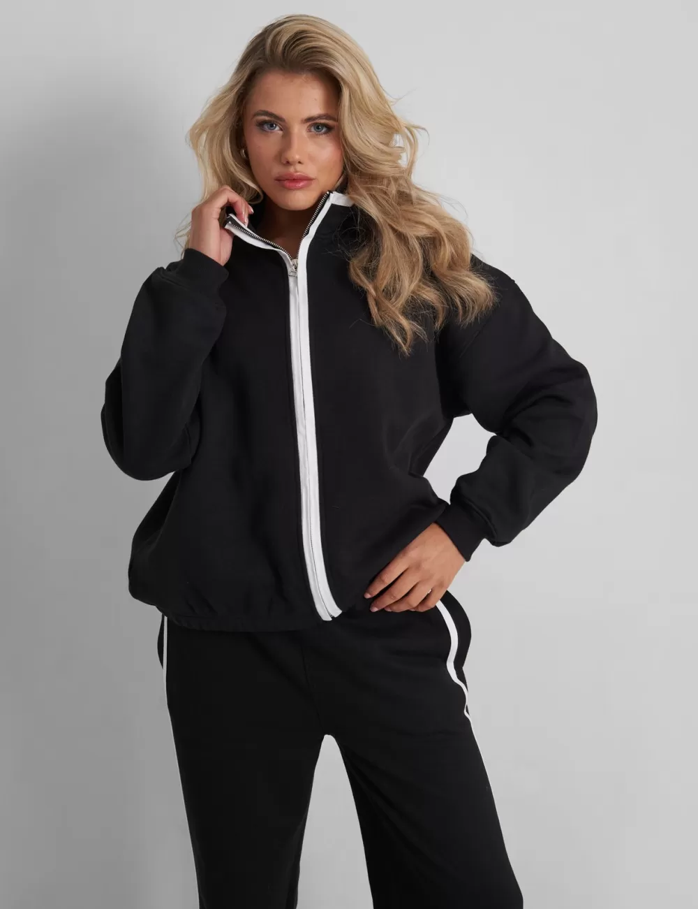 Store Public Desire Kaiia Contrast Piping Zip Up Sweatshirt White Black