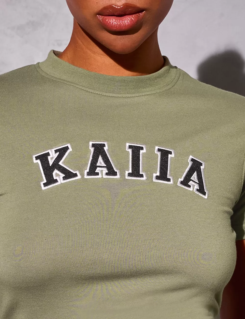 Online Public Desire Kaiia Logo Longline Baby Tee Khaki