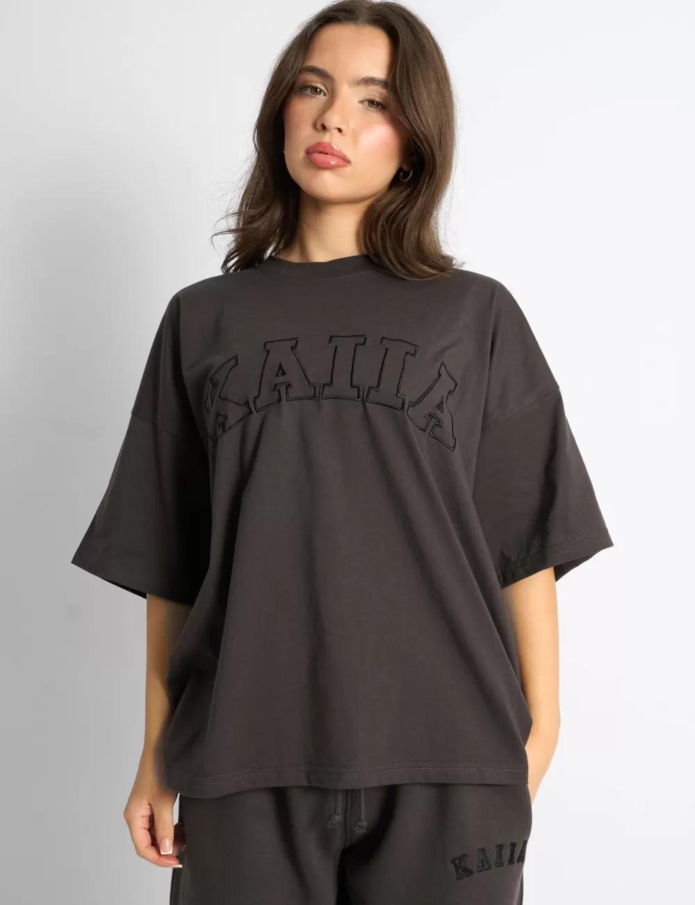 Outlet Public Desire Kaiia Logo Oversized T-Shirt Chocolate