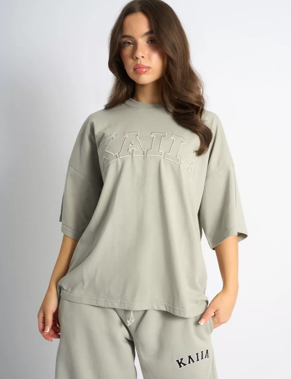 Store Public Desire Kaiia Logo Oversized T-Shirt Pebble