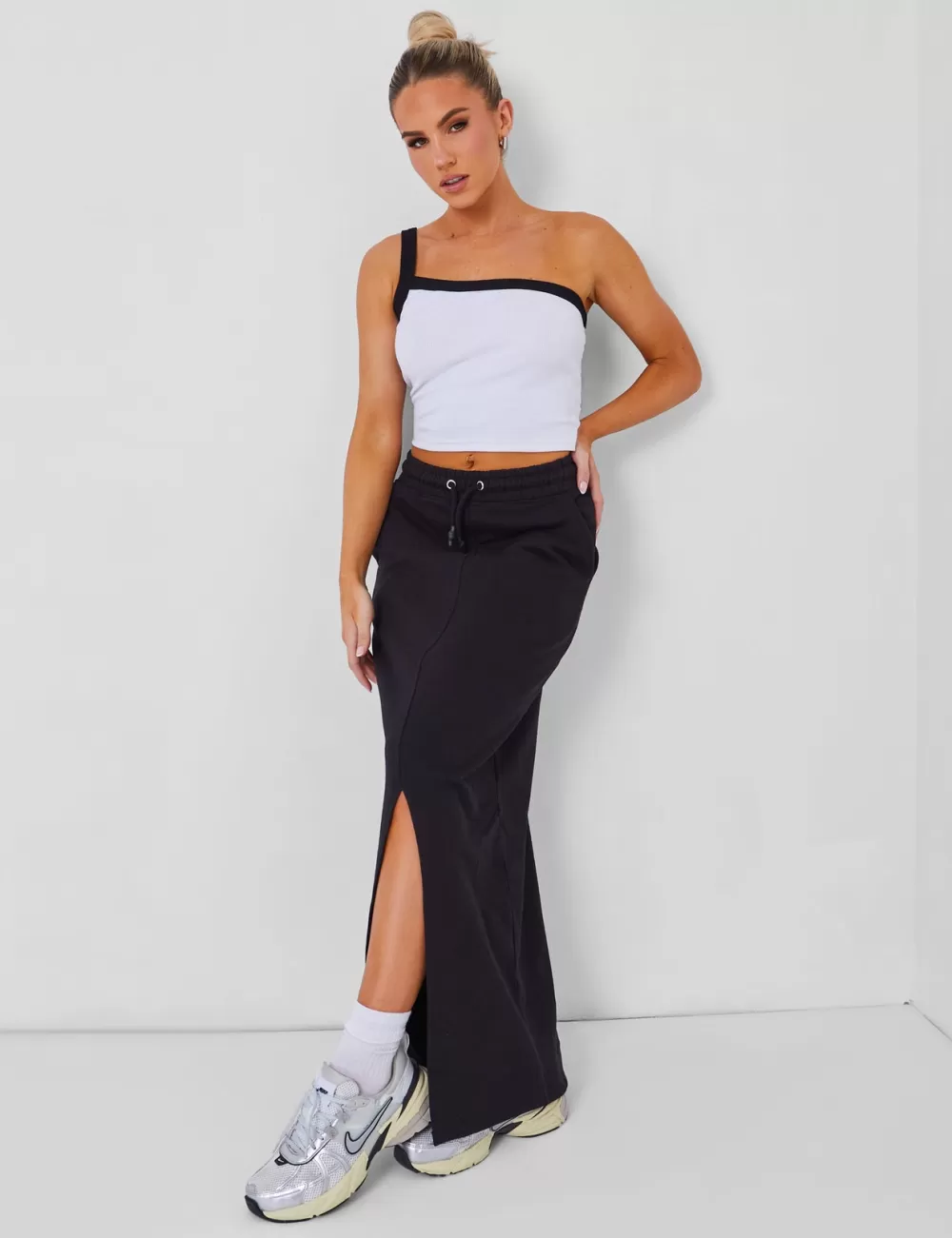 Best Public Desire Kaiia Split Front Sweat Maxi Skirt in Black