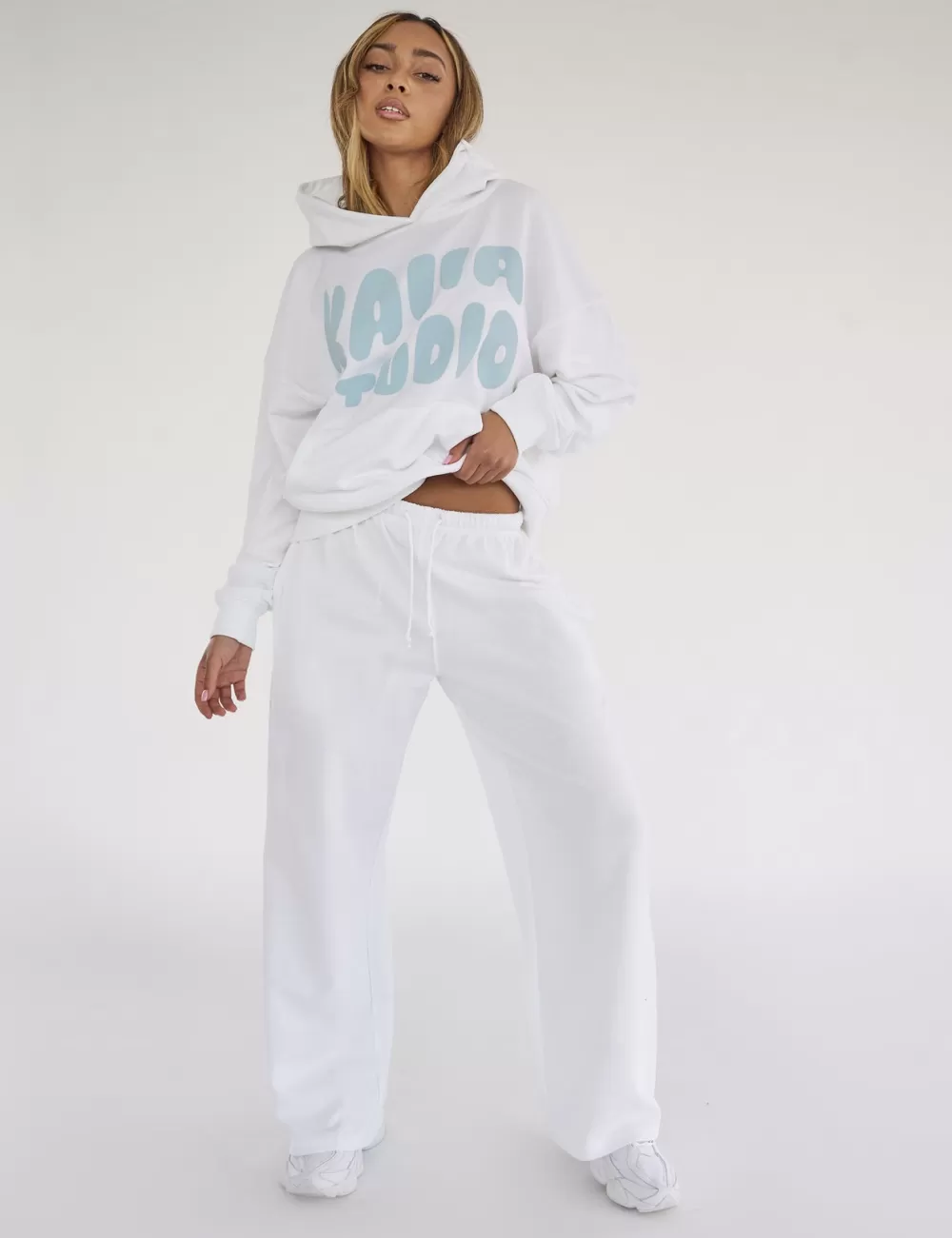 Store Public Desire Kaiia Studio Bubble Logo Pocket Wide Leg Sweat Pants & Blue White