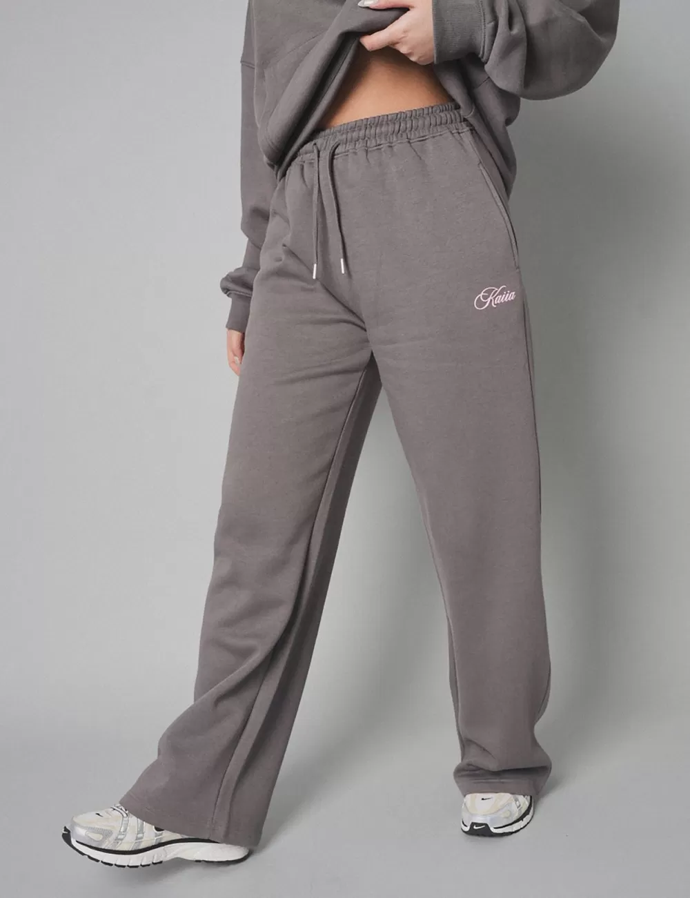 Hot Public Desire Kaiia The Label Logo Wide Leg Joggers Dark Grey With Pink Dark_grey